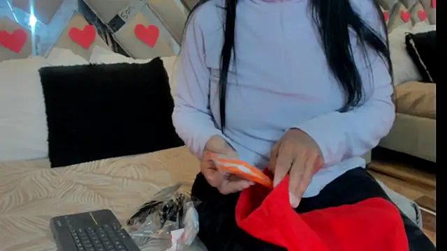 raquell moore online show from February 2025 07:23:01 AM