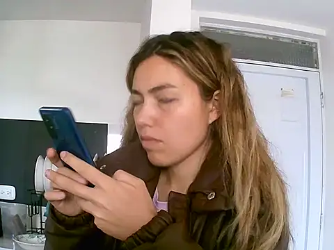 Snapshot of VittoriaTaylor chatting on April 2026 06:34:02 PM VittoriaTaylor online show from April 2026 06:34:02 PM