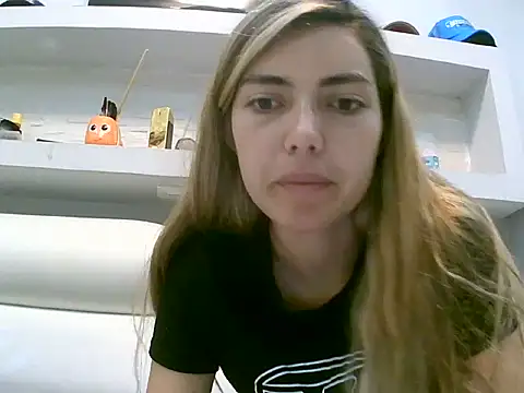 Snapshot of VittoriaTaylor chatting on May 2026 01:43:02 AM VittoriaTaylor online show from May 2026 01:43:02 AM