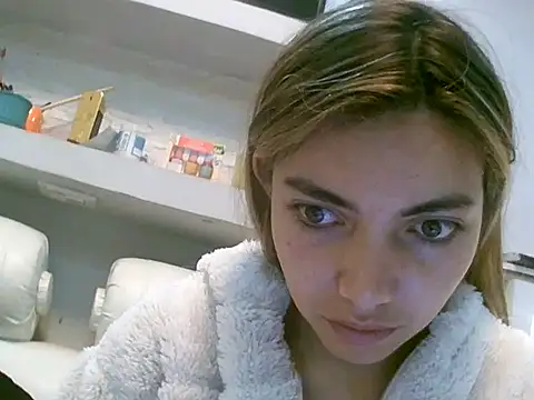 Snapshot of VittoriaTaylor chatting on May 2026 10:42:02 AM VittoriaTaylor online show from May 2026 10:42:02 AM