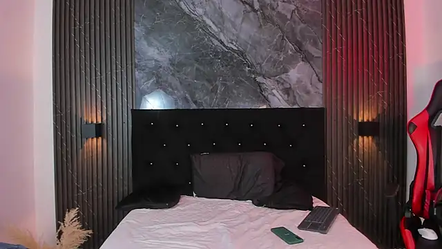 vanilla hot online show from February 2025 01:30:01 PM