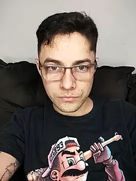 Dyllan   online show from October 2025 03:26:02 AM