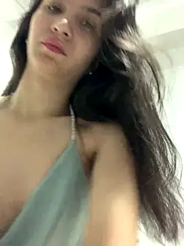 Snapshot of Bella_still chatting on September 2025 12:50:01 PM Bella still online show from September 2025 12:50:01 PM