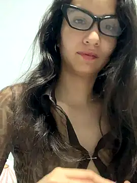 Snapshot of Bella_still chatting on September 2025 12:53:01 PM Bella still online show from September 2025 12:53:01 PM