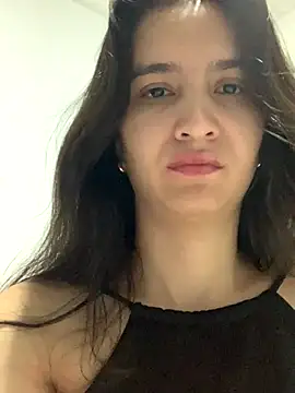 Snapshot of Bella_still chatting on December 2025 01:20:02 PM Bella still online show from December 2025 01:20:02 PM