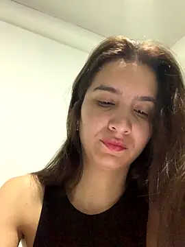 Snapshot of Bella_still chatting on December 2025 01:09:02 PM Bella still online show from December 2025 01:09:02 PM