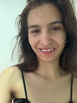 Snapshot of Bella_still chatting on December 2025 01:29:01 PM Bella still online show from December 2025 01:29:01 PM