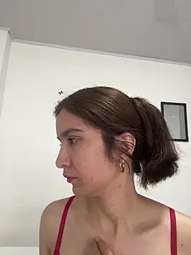 Snapshot of Bella_still chatting on February 2026 01:39:01 PM Bella still online show from February 2026 01:39:01 PM