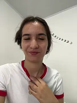 Snapshot of Bella_still chatting on February 2026 01:42:01 PM Bella still online show from February 2026 01:42:01 PM