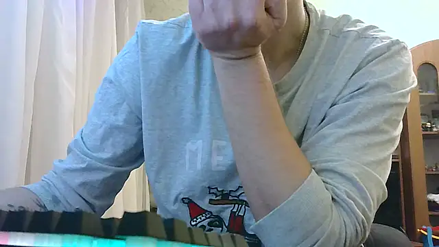 Snapshot of HunterOnBoobs chatting on February 2025 10:20:02 PM HunterOnBoobs online show from February 2025 10:20:02 PM