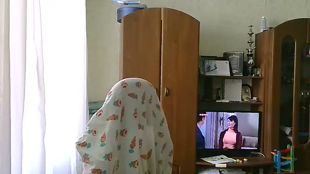 Snapshot of HunterOnBoobs chatting on February 2025 08:39:01 AM HunterOnBoobs online show from February 2025 08:39:01 AM