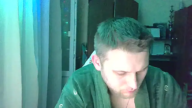 Snapshot of HunterOnBoobs chatting on March 2025 10:21:02 PM HunterOnBoobs online show from March 2025 10:21:02 PM