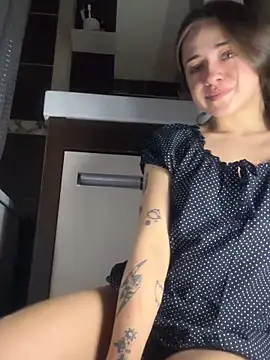 Snapshot of GeraBoobsi chatting on February 2026 09:53:01 PM GeraBoobsi online show from February 2026 09:53:01 PM