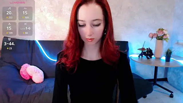 StelaMosy online show from February 2025 03:42:01 PM