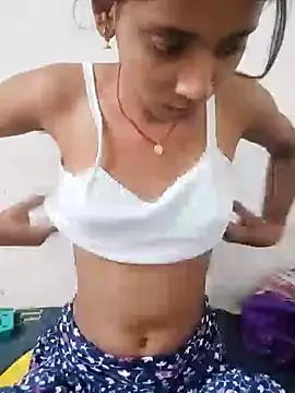 Snapshot of Divya-2007 chatting on October 2025 01:01:01 PM Divya-2007 online show from October 2025 01:01:01 PM