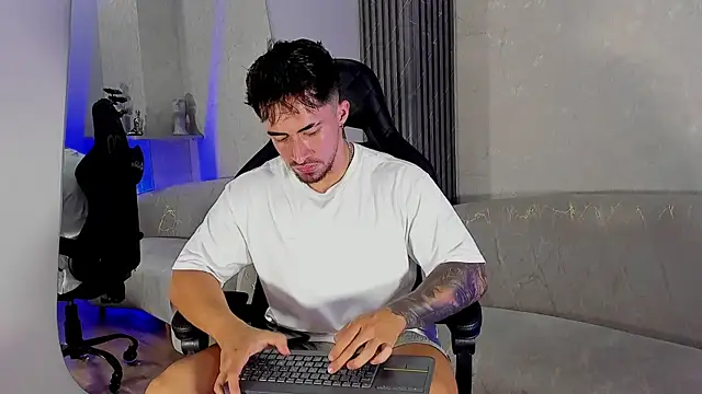 Brad Summer online show from July 2026 05:52:01 PM