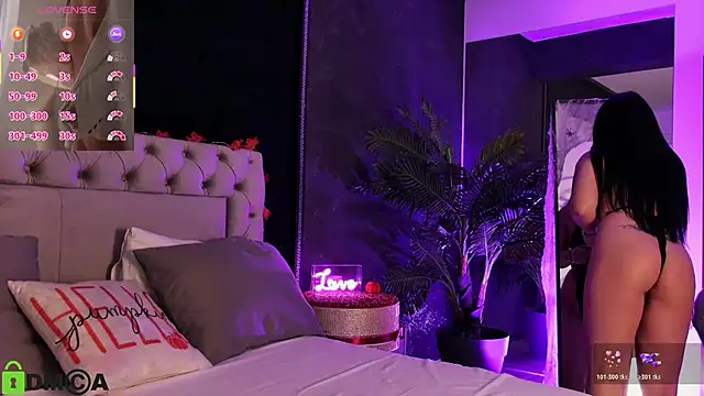 Snapshot of ClaraShine chatting on November 2025 05:10:02 AM ClaraShine online show from November 2025 05:10:02 AM