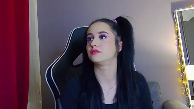 Snapshot of Eva_Lovvia_ chatting on February 2025 07:59:02 PM Eva Lovvia  online show from February 2025 07:59:02 PM