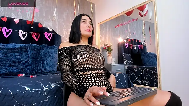 Snapshot of Isis_ariany_ chatting on February 2025 12:45:02 PM Isis ariany online show from February 2025 12:45:02 PM