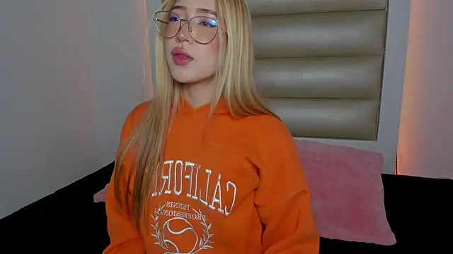 Snapshot of Princess_tokyo chatting on January 2026 07:41:01 PM Princess tokyo online show from January 2026 07:41:01 PM