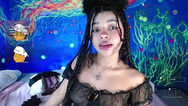 lucie petite online show from November 2025 06:30:02 PM