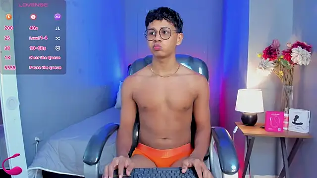 Dawn16  online show from November 2025 09:05:02 PM