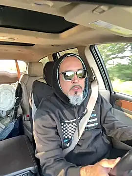 Snapshot of TheConfidentialClub chatting on January 2025 01:20:01 PM TheConfidentialClub online show from January 2025 01:20:01 PM