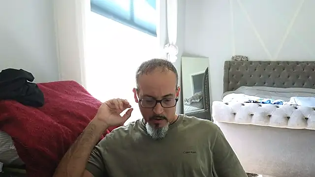 Snapshot of TheConfidentialClub chatting on February 2025 11:04:02 PM TheConfidentialClub online show from February 2025 11:04:02 PM