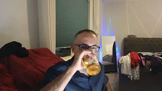 Snapshot of TheConfidentialClub chatting on February 2025 08:21:02 AM TheConfidentialClub online show from February 2025 08:21:02 AM