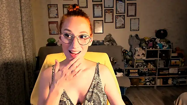 red rocco online show from October 2025 03:46:02 PM