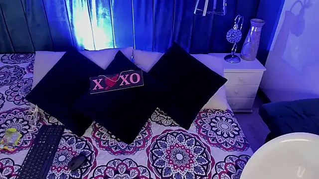Snapshot of JeanneSabatier chatting on February 2025 07:45:02 PM JeanneSabatier online show from February 2025 07:45:02 PM
