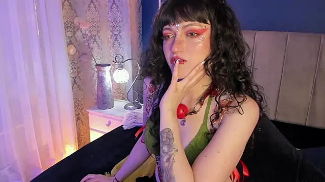 Snapshot of JeanneSabatier chatting on September 2025 08:14:01 PM JeanneSabatier online show from September 2025 08:14:01 PM