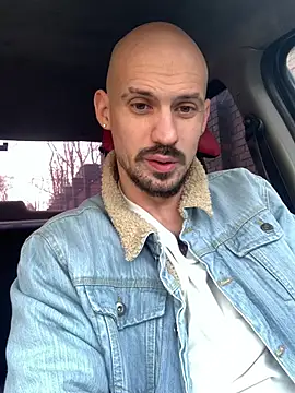 AssHunter4k online show from March 2025 07:15:01 AM