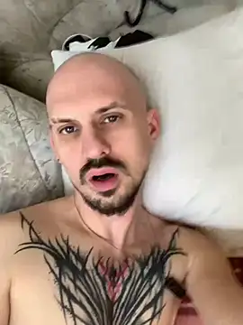 AssHunter4k online show from March 2025 10:17:02 AM