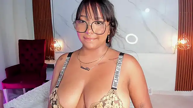 isabella zc online show from April 2026 09:30:02 PM
