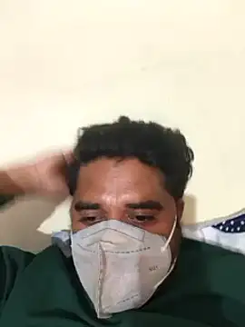 Snapshot of Raziv_komal143 chatting on January 2025 05:06:01 PM Raziv komal143 online show from January 2025 05:06:01 PM