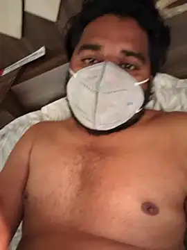 Snapshot of Raziv_komal143 chatting on February 2025 09:50:02 AM Raziv komal143 online show from February 2025 09:50:02 AM