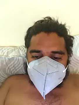 Snapshot of Raziv_komal143 chatting on February 2025 07:53:02 AM Raziv komal143 online show from February 2025 07:53:02 AM