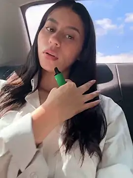 Snapshot of hannah_brady chatting on March 2025 02:59:02 PM hannah brady online show from March 2025 02:59:02 PM