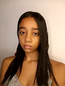 Snapshot of Zoe_Sweett18 chatting on April 2026 07:07:02 PM Zoe Sweett18 online show from April 2026 07:07:02 PM
