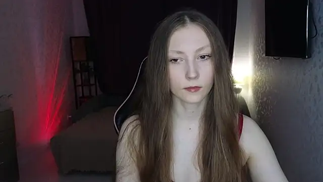 Snapshot of Sweeet_Lilit chatting on June 2026 06:28:02 PM Sweeet Lilit online show from June 2026 06:28:02 PM