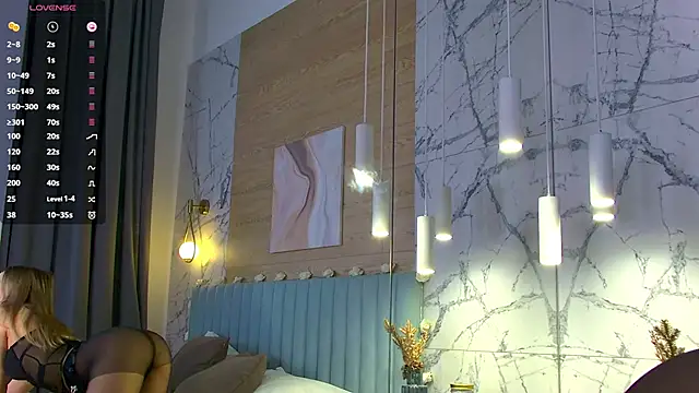 Snapshot of AmberShays chatting on March 2025 09:11:02 PM AmberShays online show from March 2025 09:11:02 PM