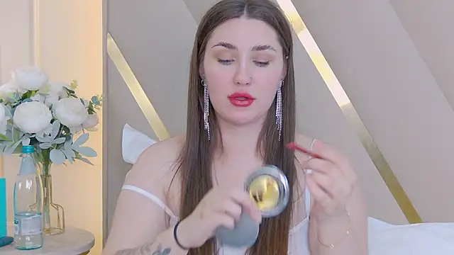 KiraBarlows online show from September 2025 08:42:01 PM