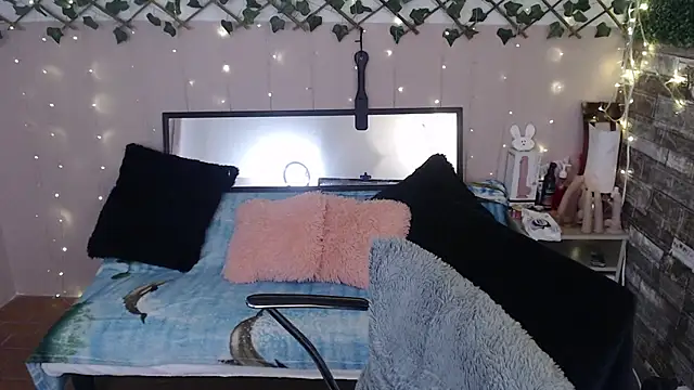 Snapshot of cute_bunny95 chatting on March 2025 05:58:01 PM cute bunny95 online show from March 2025 05:58:01 PM