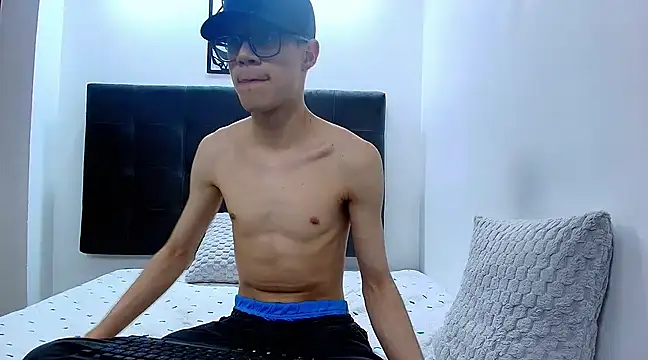 wolfandsky online show from March 2025 05:53:02 PM