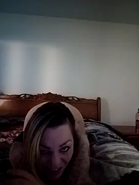 KittzyKat online show from January 2025 10:29:02 AM