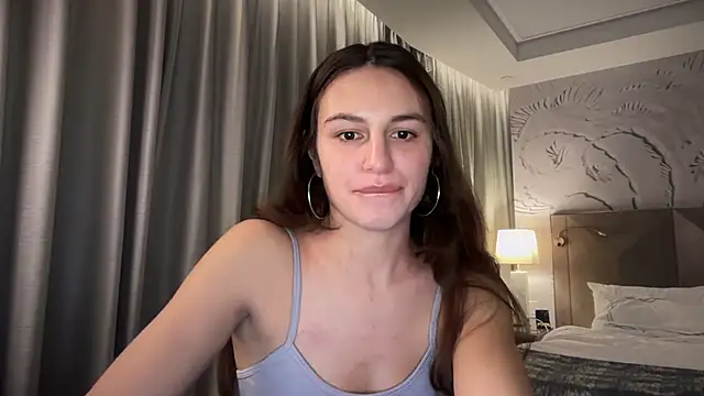 graciesmith27 online show from February 2026 03:33:01 AM