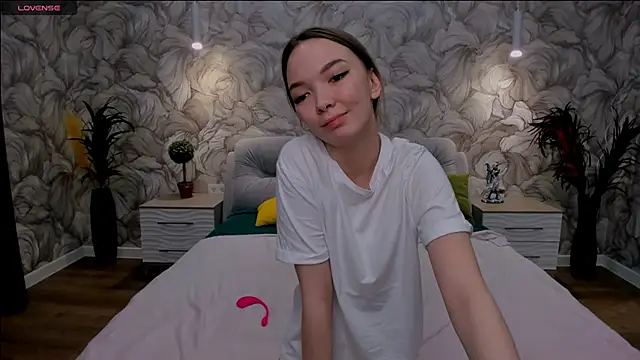 SusannJohnson online show from February 2025 02:57:01 PM