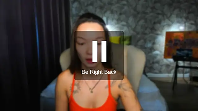 Snapshot of SusannJohnson chatting on June 2026 12:14:01 AM SusannJohnson online show from June 2026 12:14:01 AM
