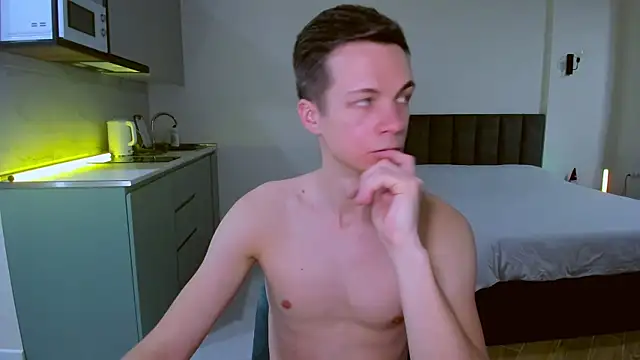 max shy online show from February 2025 03:50:01 PM